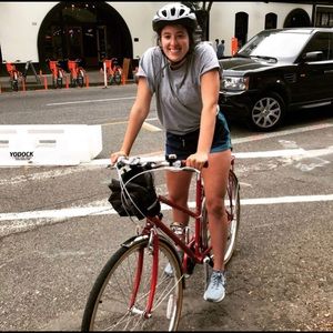 Meet your Posher, Melissa